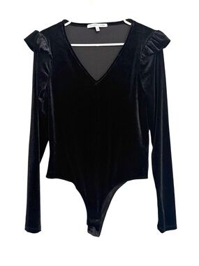 2/$30 Celebrity Pink Black Velvet Ruffle Shoulder Bodysuit Medium
